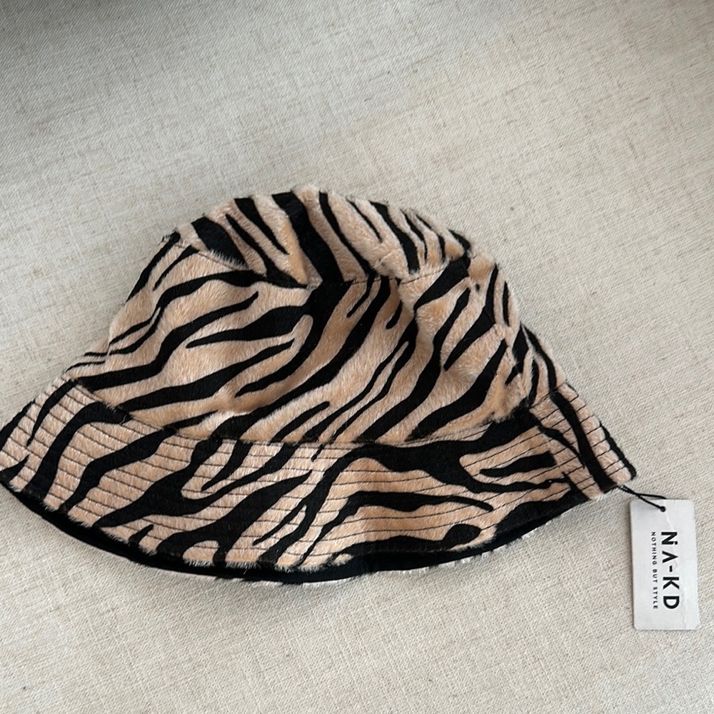 NA-KD Zebra Print Bucket Hat